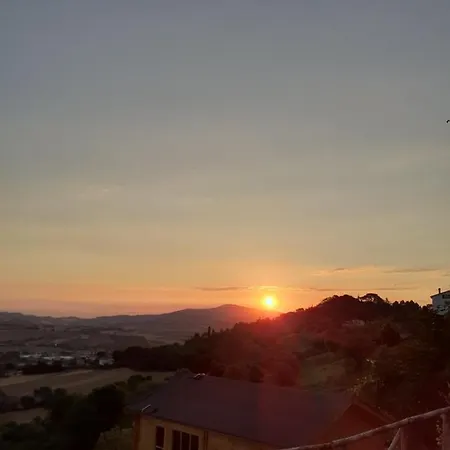 Nella Casa Delle Prugne Gasthof Osimo